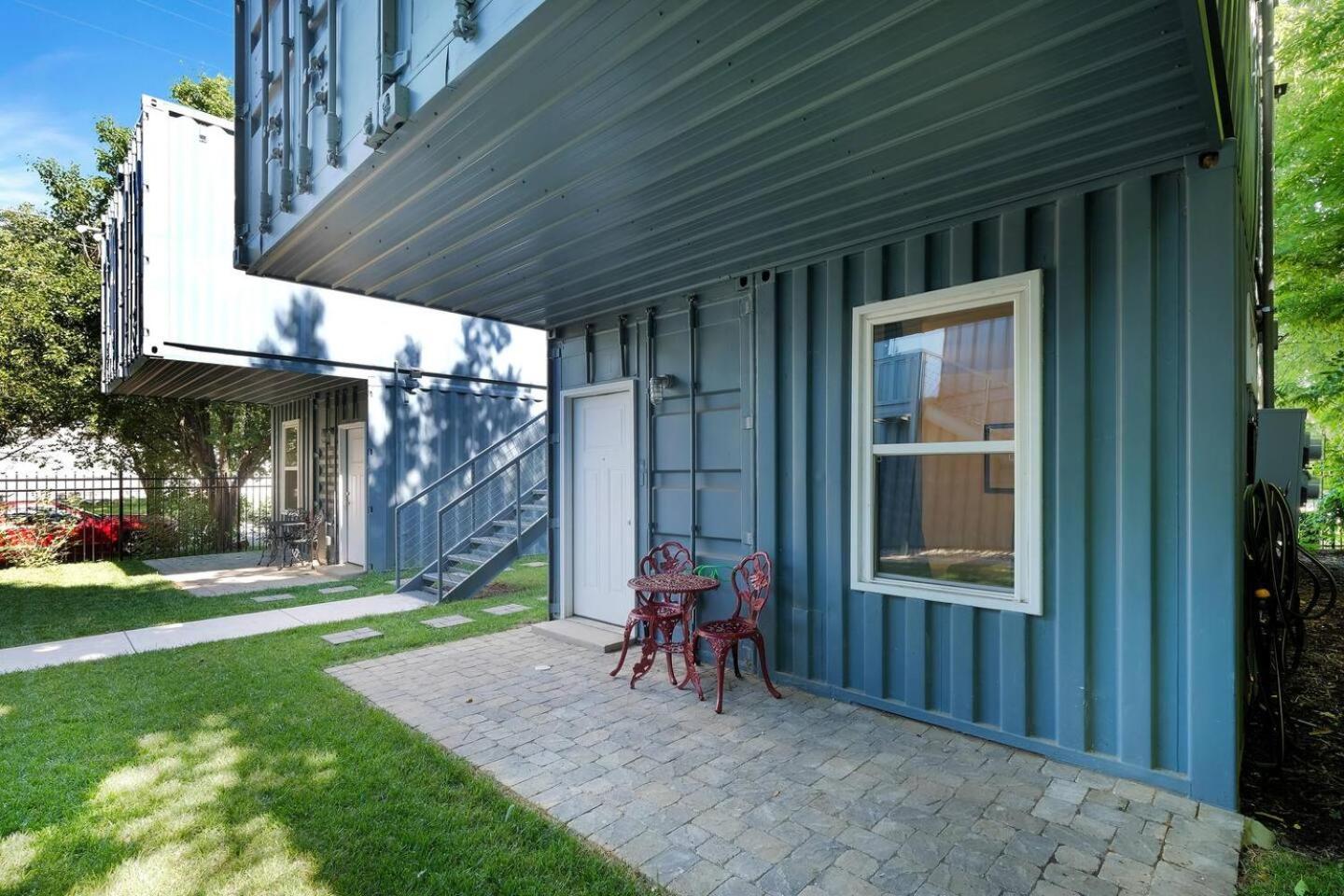 Unique Shipping Container Retreat Two 1br Units Apartment *